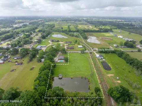 1330 W Gloria Switch Rd, Carencro, LA 70520