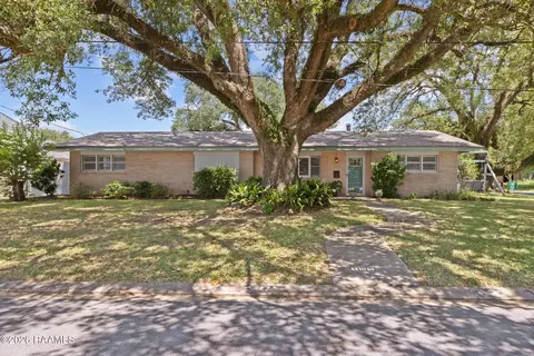 400 Colonial Dr, Lafayette, LA 70506