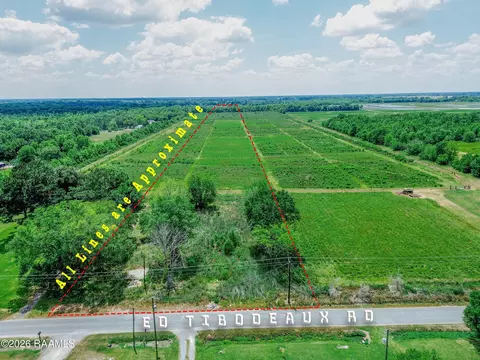 1427 Ed Thibodeaux Rd, Church Point, LA 70525