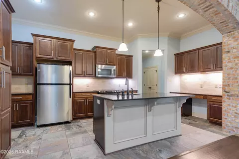Kitchen - 308 Overbrook Dr, Broussard, LA 70518 photo 2 of 4