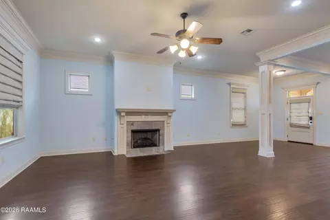 Living - 308 Overbrook Dr, Broussard, LA 70518 photo 4 of 4