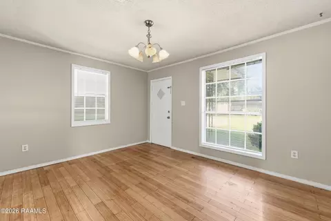 Living - 104 Eula Dr, Lafayette, LA 70506 photo 1 of 6
