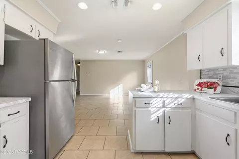 Kitchen - 104 Eula Dr, Lafayette, LA 70506 photo 3 of 3