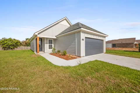 215 Gun Runner Dr, Carencro, LA 70520