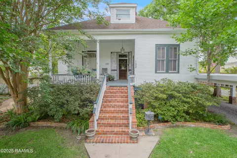 122 Lee St, New Iberia, LA 70560