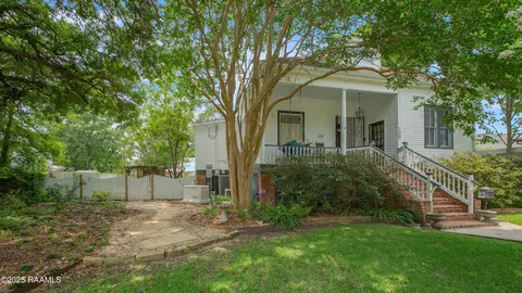 122 Lee St, New Iberia, LA 70560