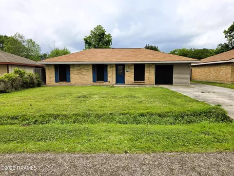 135 Greek St, Lafayette, LA 70507
