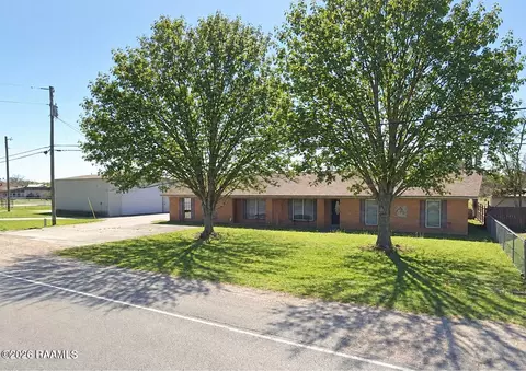 2116 Carmel Dr, Lafayette, LA 70501