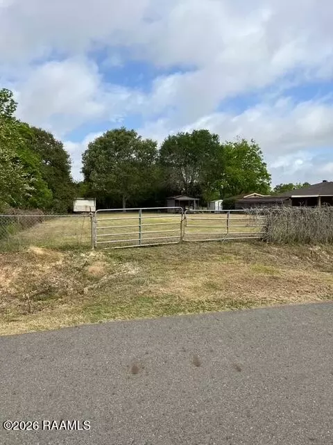 979 Heidi B Rd, Opelousas, LA 70570