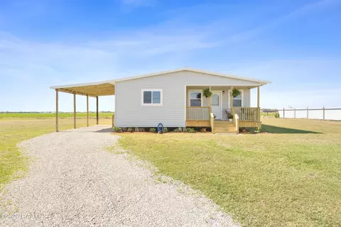 516 Cheneau Rd, Kaplan, LA 70548