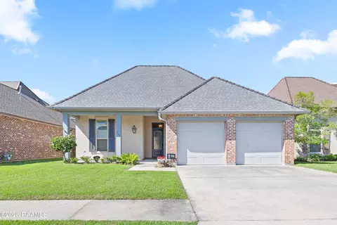 221 Ardenwood Dr, Lafayette, LA 70508