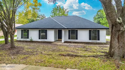 213 Presbytere Pkwy, Lafayette, LA 70503