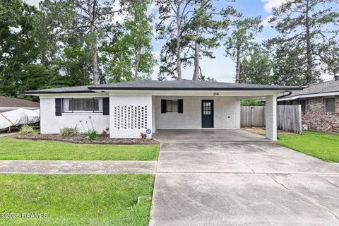 210 Gerald Dr, Lafayette, LA 70503