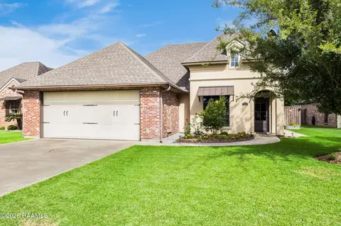 202 Rivergrass Dr, Lafayette, LA 70508