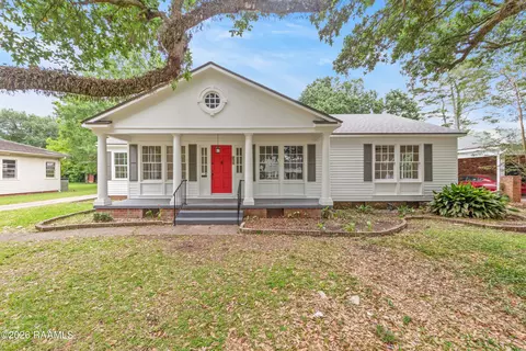 210 Country Club Dr, New Iberia, LA 70563