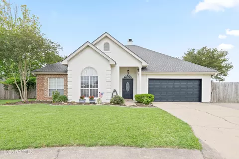 113 Doncaster Cir, Youngsville, LA 70592
