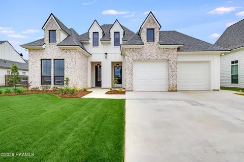 208 Buenos Aires Ave, Youngsville, LA 70592