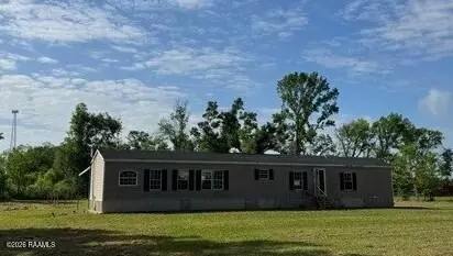 8711 Champagne Dr, Youngsville, LA 70592