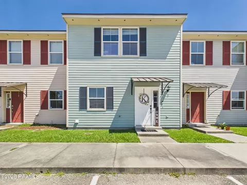 2 Townhouse Cv, Lafayette, LA 70506