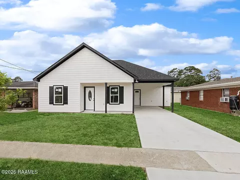 218 Harrell Dr, Lafayette, LA 70503