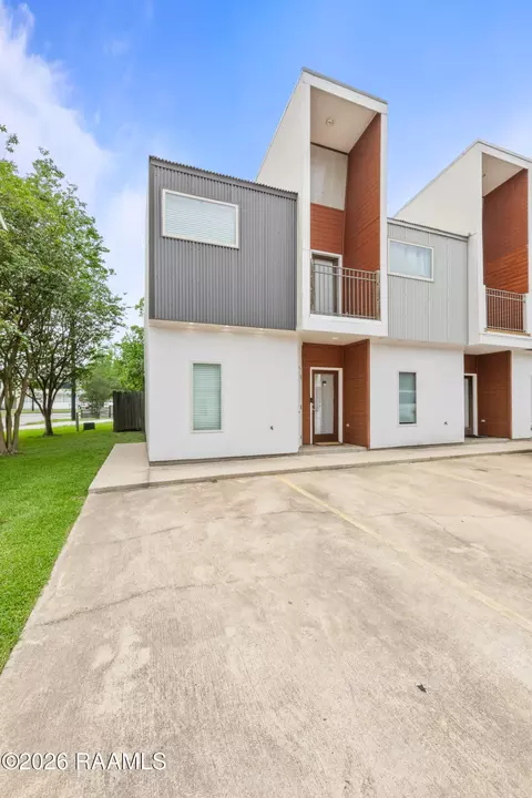 113 Bayou St #108, Lafayette, LA 70503