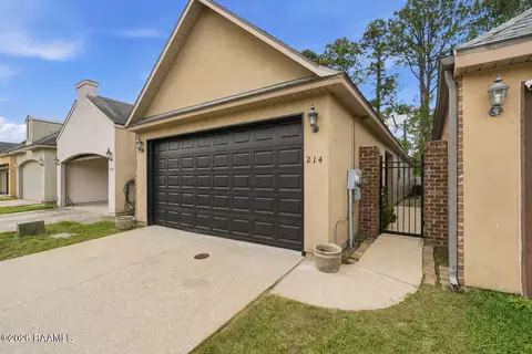 214 Chimney Rock Blvd, Lafayette, LA 70508