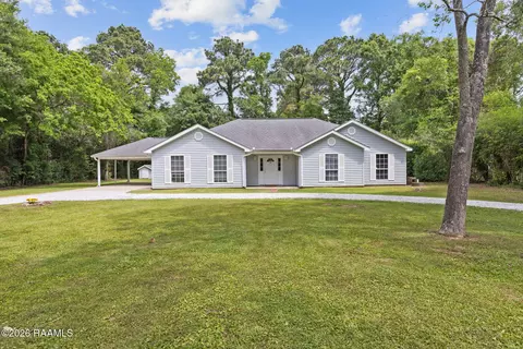 125 Krieg Rd, Youngsville, LA 70592