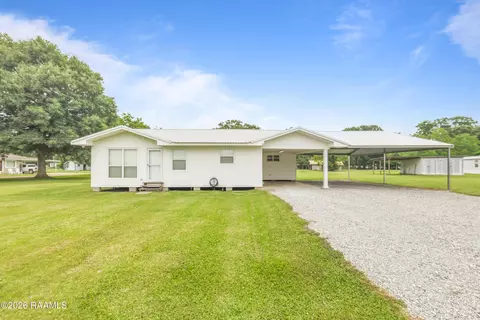 2725 Grand Point Hwy, Breaux Bridge, LA 70517