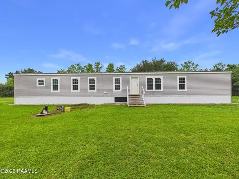 144 Pic Dr, Scott, LA 70583