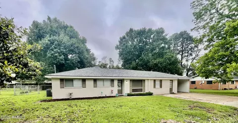 104 William Dr, Lafayette, LA 70508