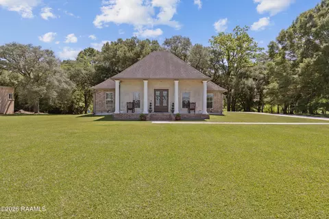 1353 Sawmill Hwy, Breaux Bridge, LA 70517