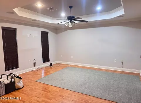 Living - 907 Gary Dr, Breaux Bridge, LA 70517 photo 1 of 1