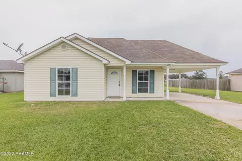 1029 Gary Dr, Breaux Bridge, LA 70517