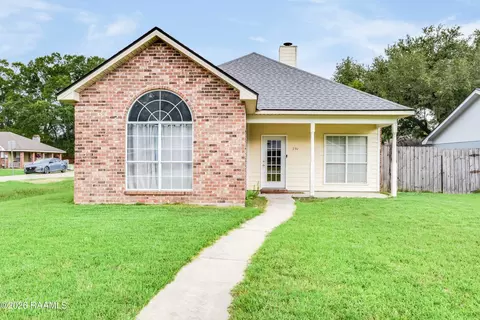 230 Caledonia Dr, Lafayette, LA 70508