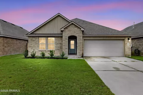 109 Border Ct, Youngsville, LA 70592