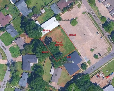 211 W 207 W Brentwood Blvd, Lafayette, LA 70503