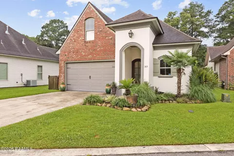 303 Summerland Key Ln, Lafayette, LA 70508