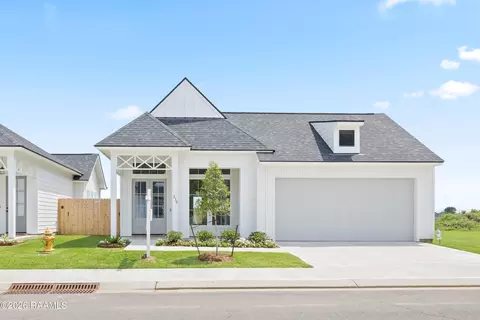 239 Jagged Grove Ln, Youngsville, LA 70592