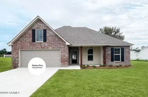 101 Folklore Dr, Youngsville, LA 70592