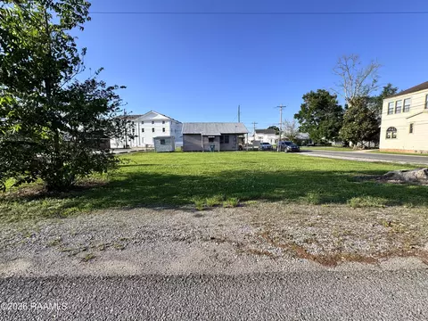516 St Martin St, Saint Martinville, LA 70582