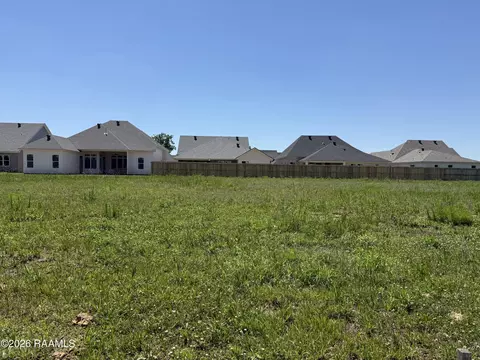 606 Whispering Meadows Rd, Broussard, LA 70518