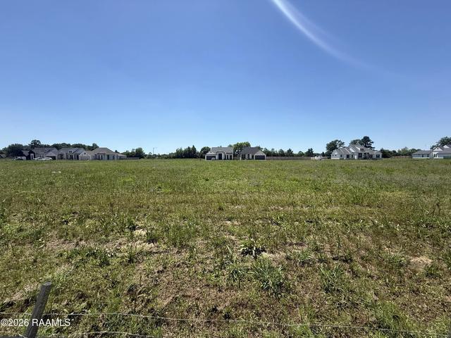 704 Whispering Meadows Rd, Broussard, LA 70518