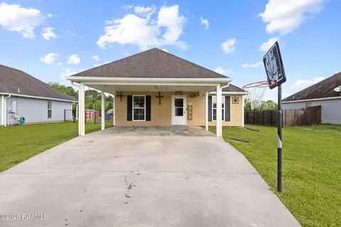 1174 Chess Broussard, Breaux Bridge, LA 70517