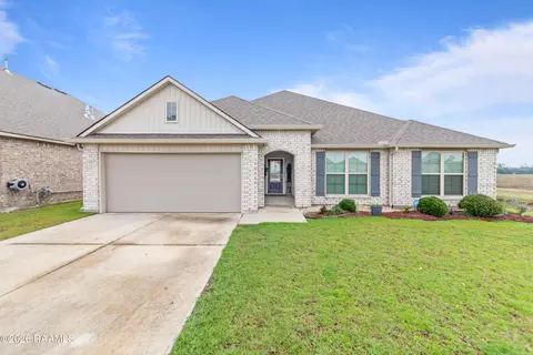 7000 Silver Lake Dr, Maurice, LA 70555