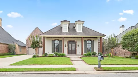 105 Fyvie Ln, Lafayette, LA 70503