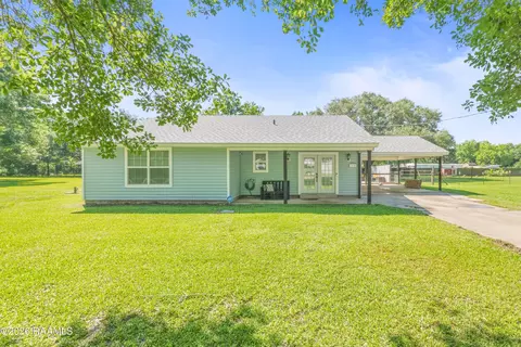 1030 Cecil Dr, Breaux Bridge, LA 70517