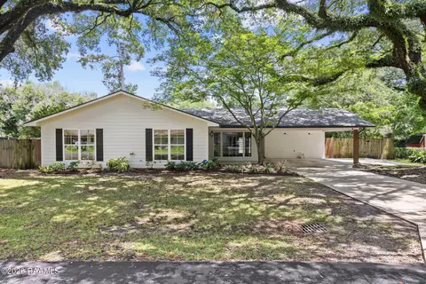 205 Live Oak Dr, Lafayette, LA 70503
