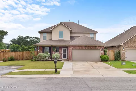 110 Marais Ave, Youngsville, LA 70592