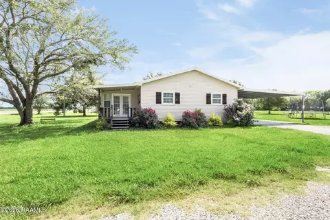 310 Anicet Tauzin Rd, Arnaudville, LA 70512