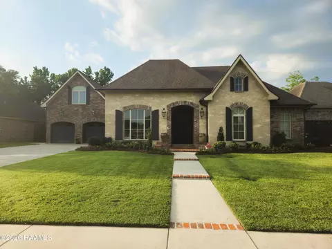113 Grandview Terrace Dr, Youngsville, LA 70592